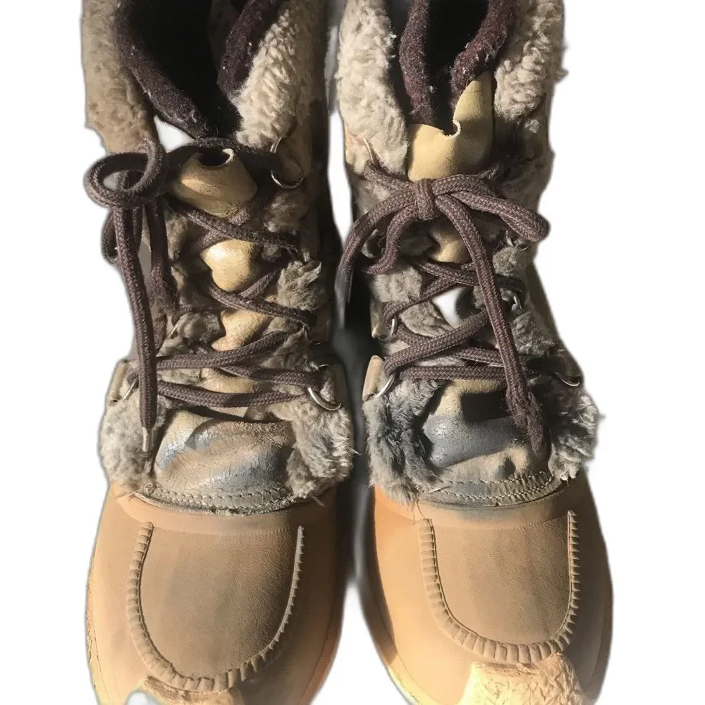 Vintage Women's Sorel Nanook Boots Size 9 Wool Lined Fur Winter Snowmobile